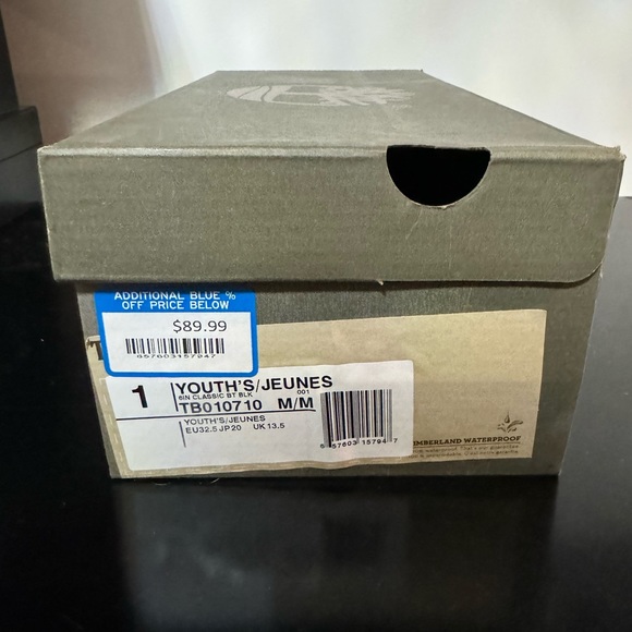 Timberland Classic 6” Black Nubuck Waterproof Boots - Picture 4 of 9